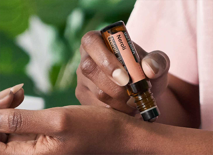 doTERRA touch①Gardenia② Neroli ③J asmine Neroli Touch Essential Oil Blend | doTERRA Essential Oils